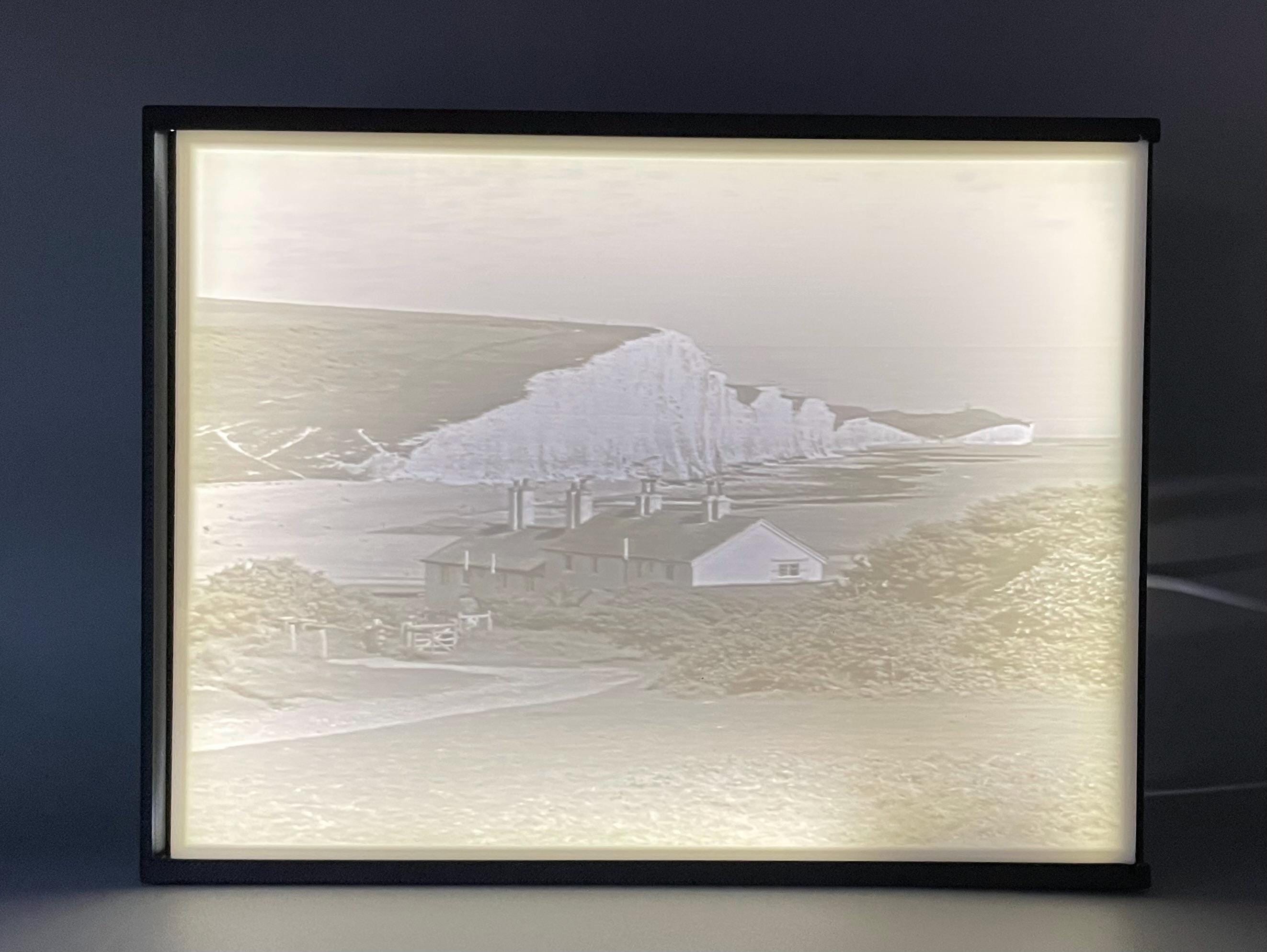 Custom Lithophane Picture Light Box – Personalised 3D Printed LED Photo Gift