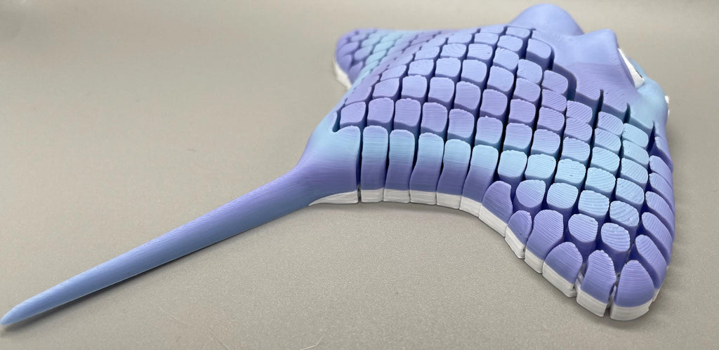 Articulated Manta Ray Fidget Toy – 3D Printed Ocean Animal Desk Figure